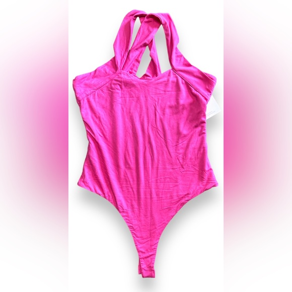 NWT REVOLVE Gene Cross Front Bodysuit in Pink
superdown 🔥Hot Item🔥 on preorder - Picture 6 of 9